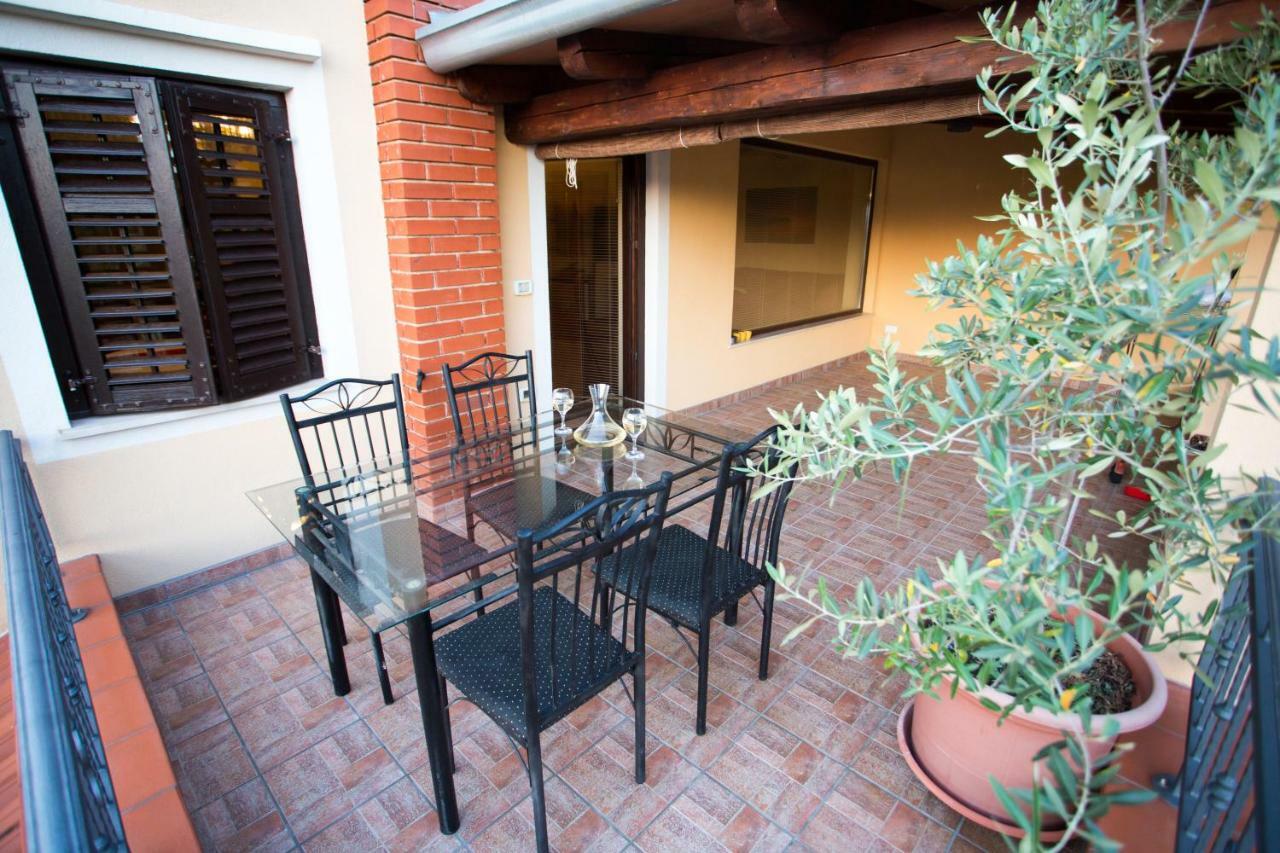 Tunia Apartment สตรุนยัน ภายนอก รูปภาพ